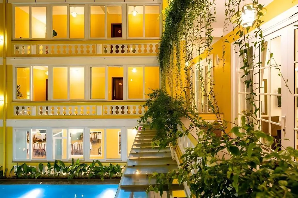 Triple Riverside Villa Hotel Hoian Hội An