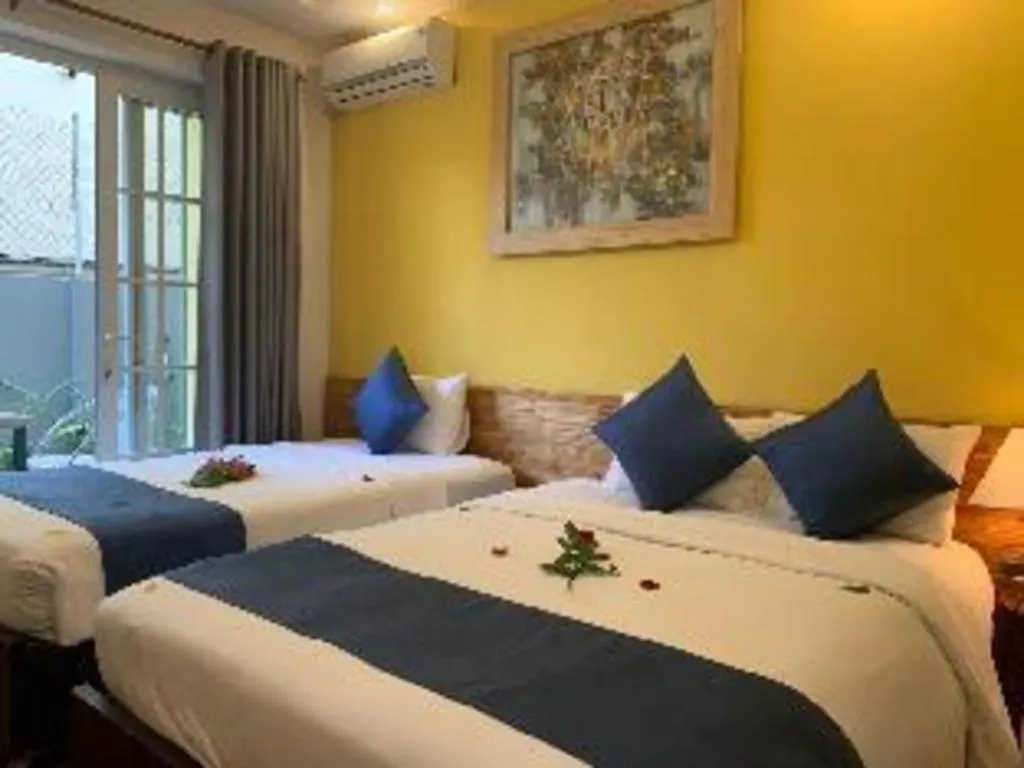 Triple Riverside Villa Hotel Hoian Hội An 3*,