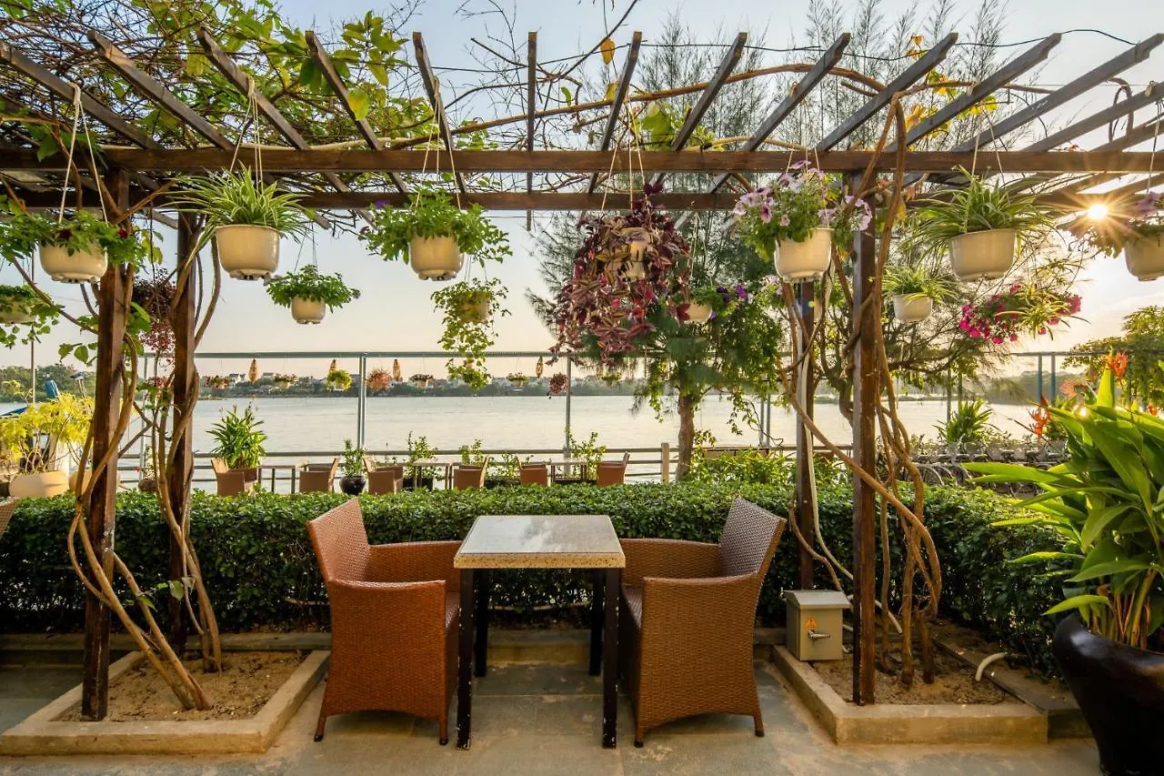 Triple Riverside Villa Hotel Hoian Hoi An 3*,  Vietnam