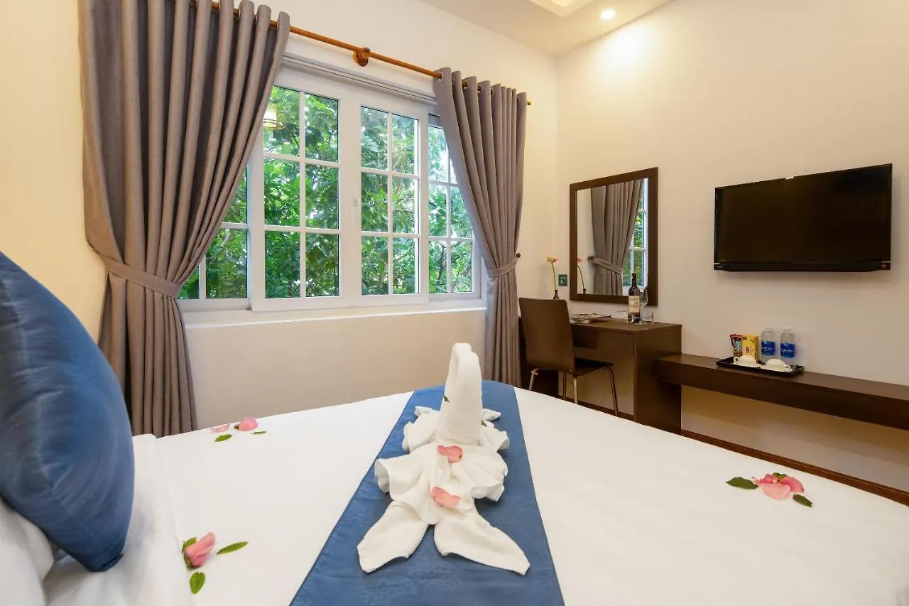 ***  Triple Riverside Villa Hotel Hoian Hoi An Vietnam
