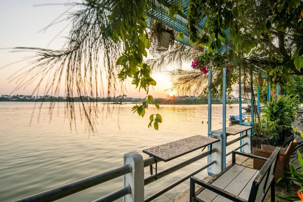 Triple Riverside Villa Hotel Hoian Hoi An 3*,  Vietnam