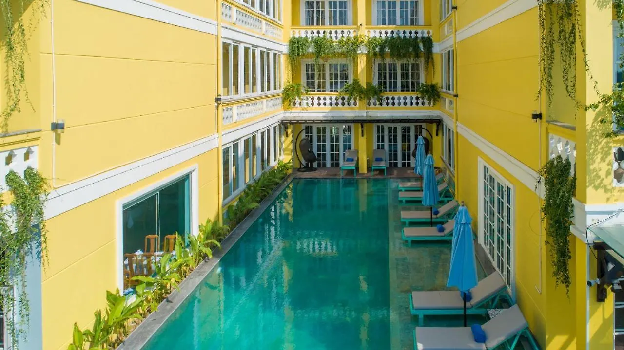 Triple Riverside Villa Hotel Hoian Hoi An