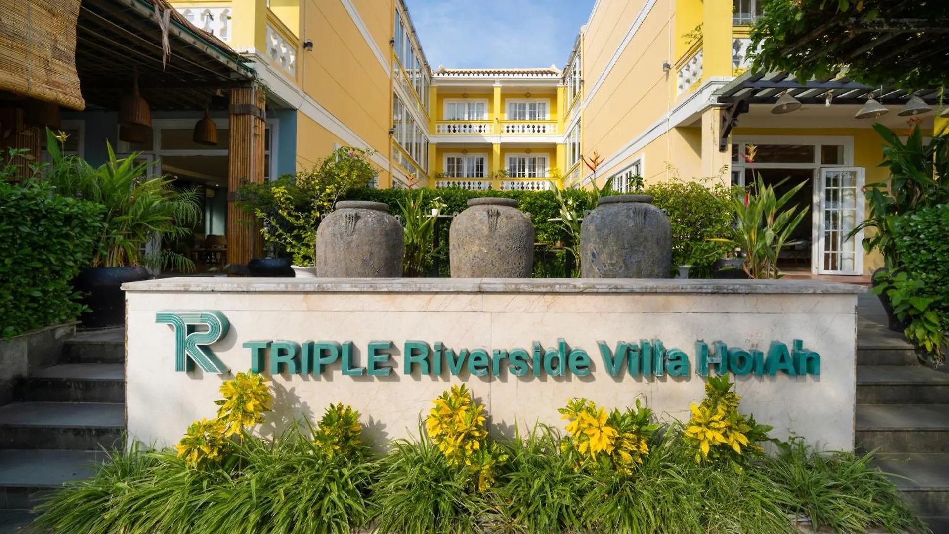 ***  Triple Riverside Villa Hotel Hoian Hội An Vietnám
