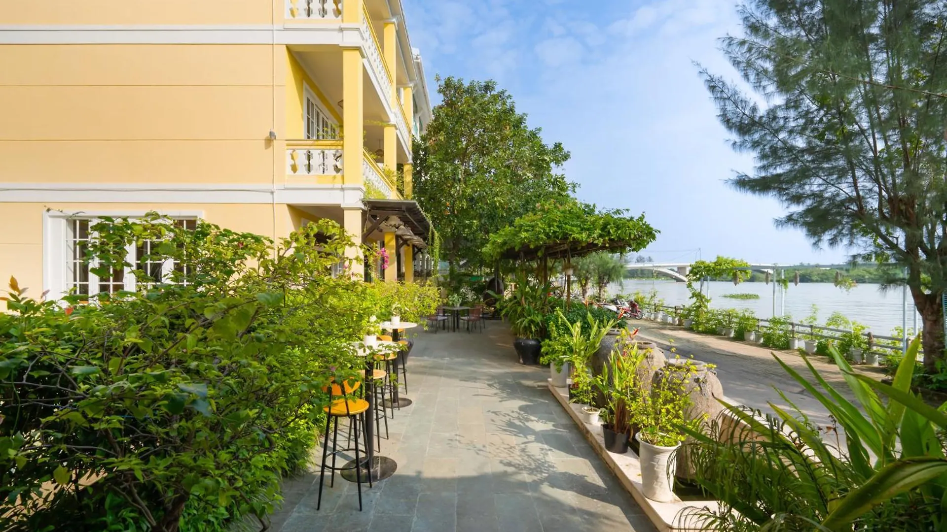 Triple Riverside Villa Hotel Hoian Hội An
