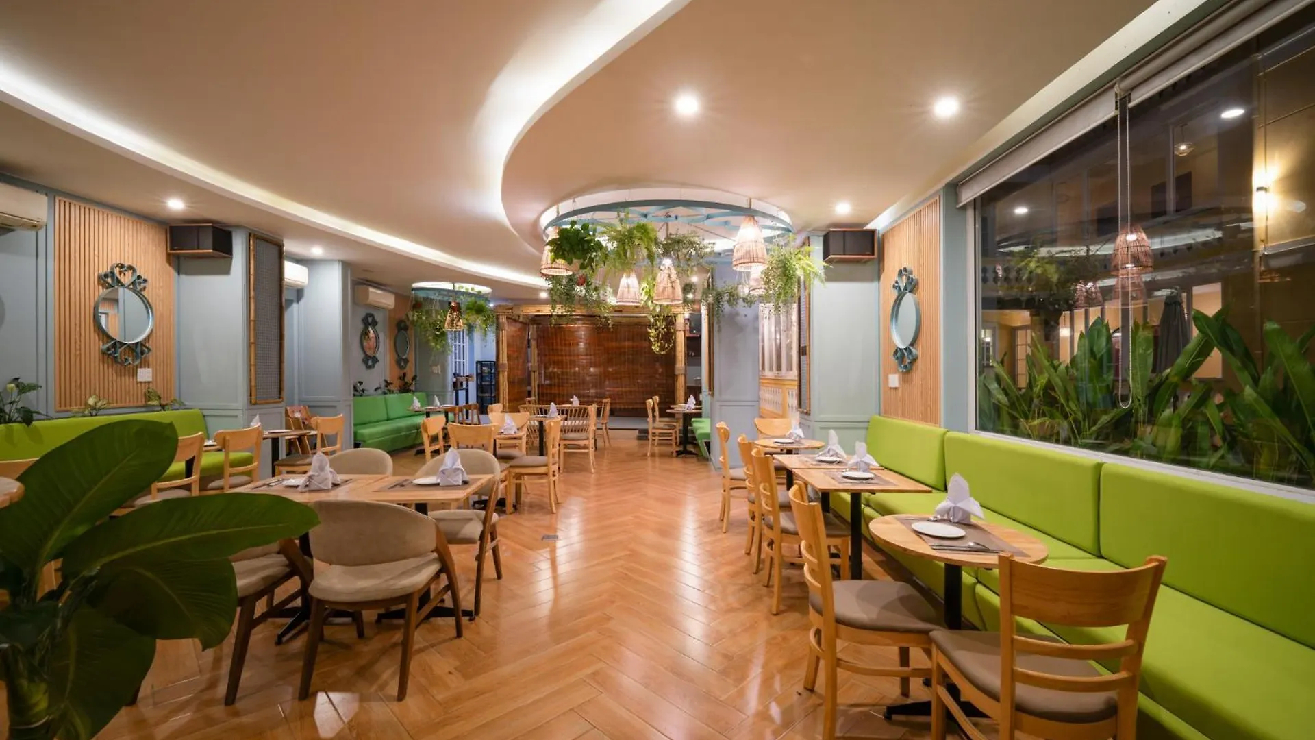 ***  Triple Riverside Villa Hotel Hoian Hội An Vietnám