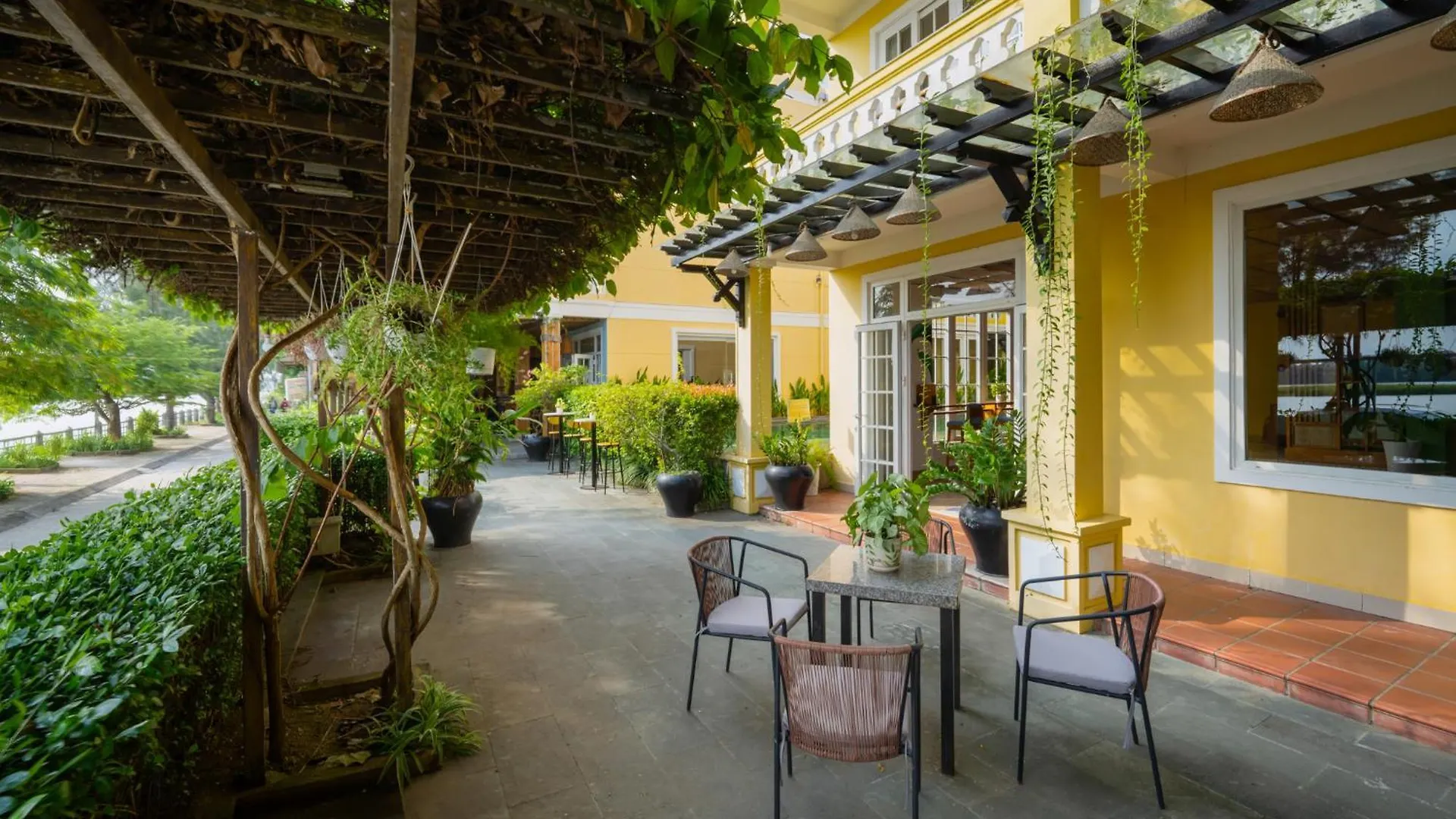 Triple Riverside Villa Hotel Hoian Hội An